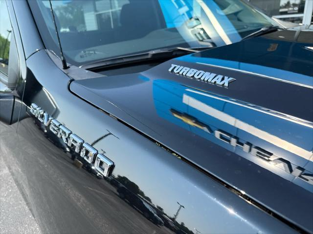 new 2025 Chevrolet Silverado 1500 car, priced at $40,990