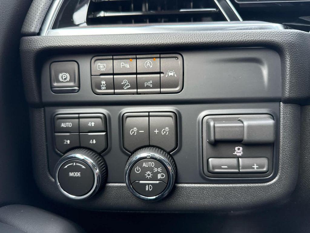 new 2025 Chevrolet Tahoe car, priced at $77,993