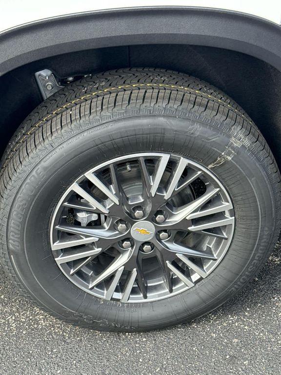 new 2026 Chevrolet Traverse car, priced at $46,920
