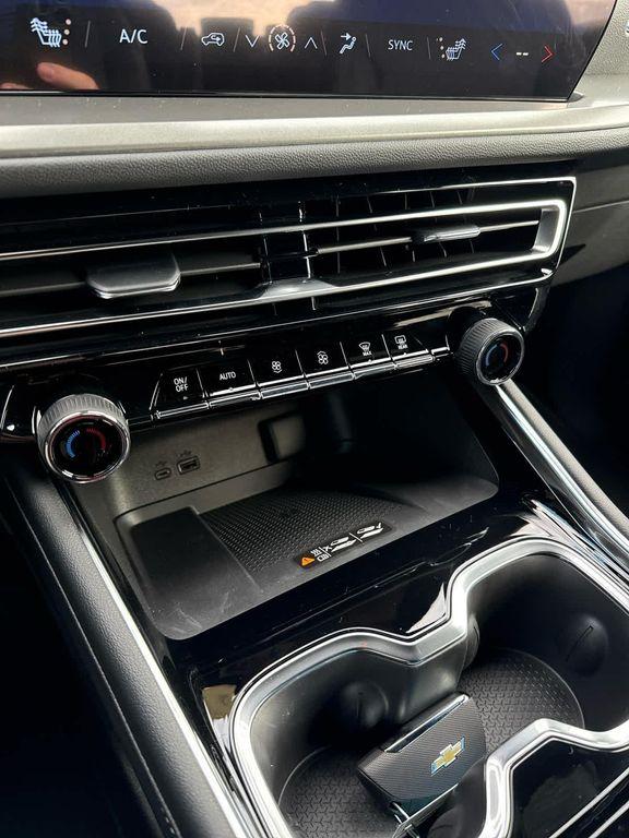 new 2026 Chevrolet Traverse car, priced at $46,920