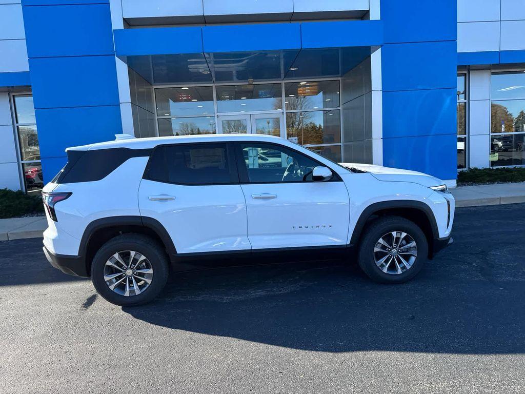 new 2026 Chevrolet Equinox car, priced at $30,495