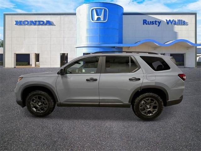 new 2025 Honda Pilot car, priced at $48,359