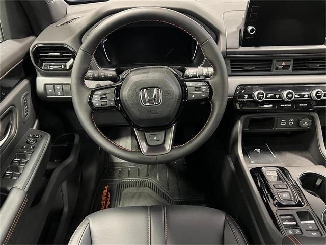 new 2025 Honda Pilot car, priced at $48,359