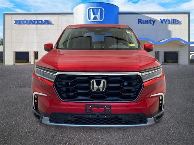 new 2025 Honda Pilot car, priced at $45,366