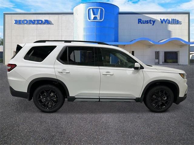 new 2025 Honda Pilot car, priced at $49,491