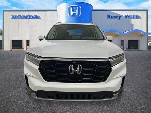 new 2025 Honda Pilot car, priced at $49,491