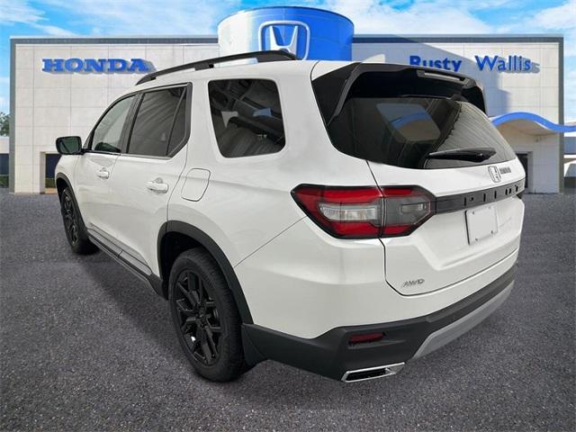 new 2025 Honda Pilot car, priced at $49,491
