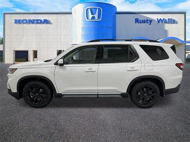 new 2025 Honda Pilot car, priced at $49,491