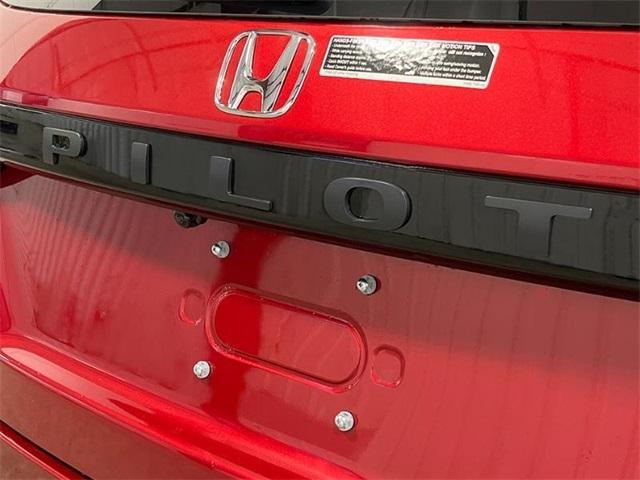 new 2025 Honda Pilot car, priced at $51,297