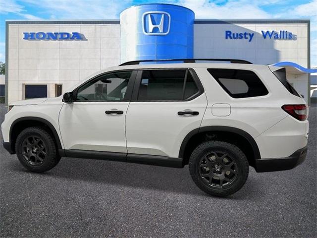 new 2025 Honda Pilot car, priced at $48,359