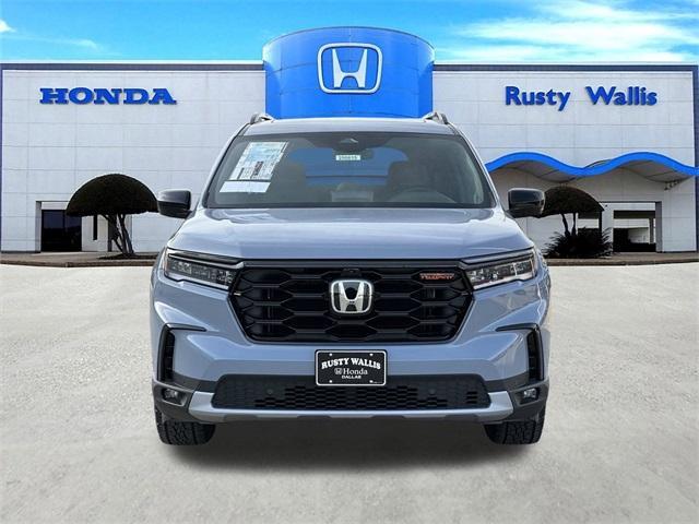 new 2025 Honda Pilot car, priced at $51,730