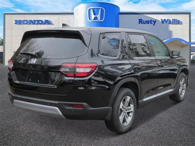 new 2025 Honda Pilot car, priced at $42,398