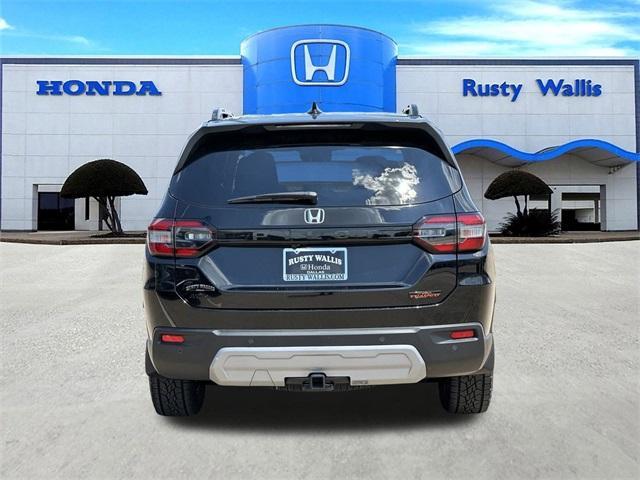 new 2025 Honda Pilot car, priced at $50,795