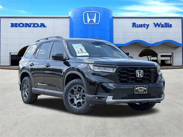 new 2025 Honda Pilot car, priced at $50,795