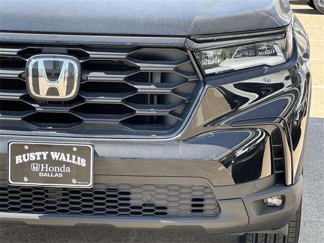 new 2025 Honda Pilot car, priced at $43,695