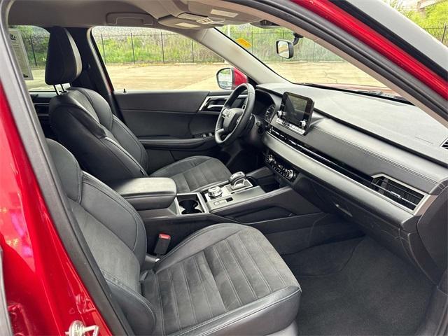 used 2023 Mitsubishi Outlander car, priced at $23,287