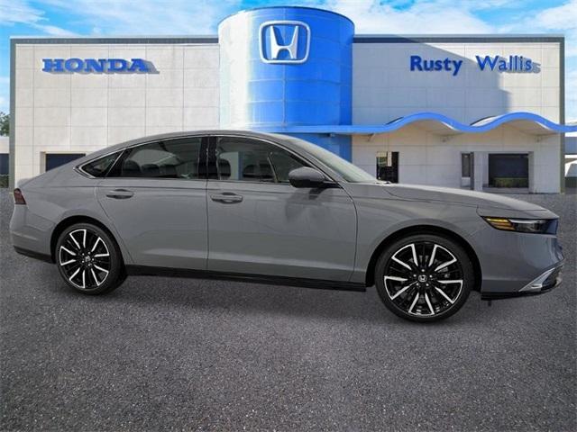 new 2025 Honda Accord Hybrid car, priced at $38,197