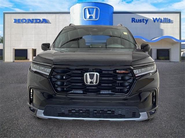 new 2025 Honda Pilot car, priced at $47,887