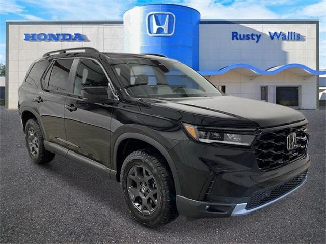 new 2025 Honda Pilot car, priced at $47,887
