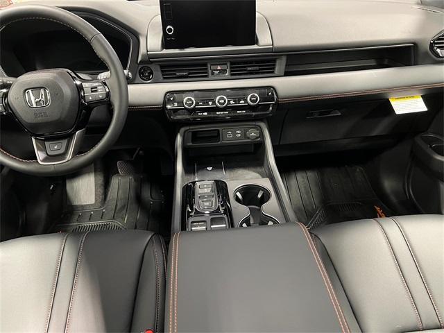 new 2025 Honda Pilot car, priced at $47,887