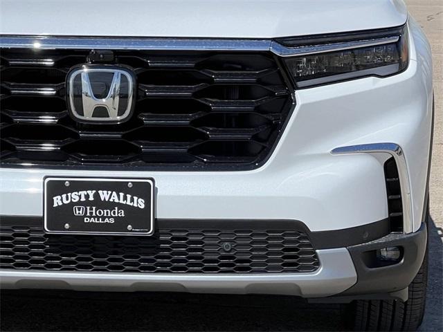 new 2025 Honda Pilot car, priced at $54,930