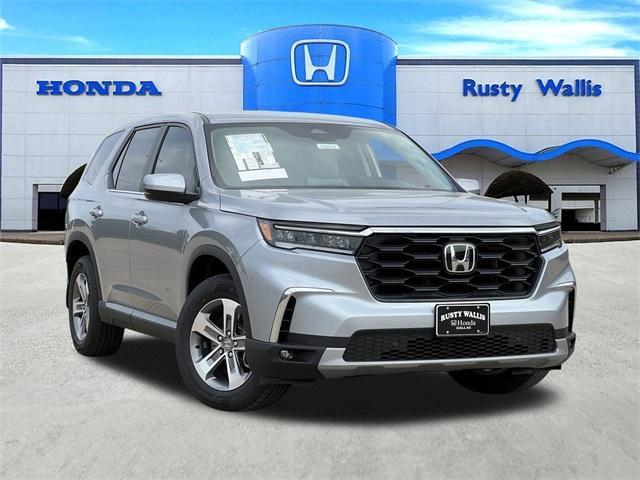 new 2025 Honda Pilot car, priced at $45,625