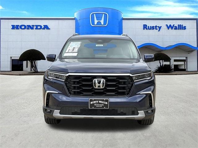 new 2025 Honda Pilot car, priced at $48,895