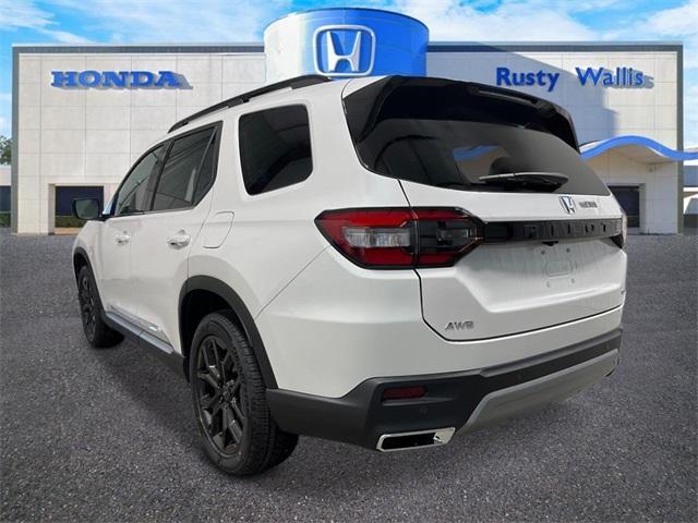 new 2025 Honda Pilot car, priced at $49,266