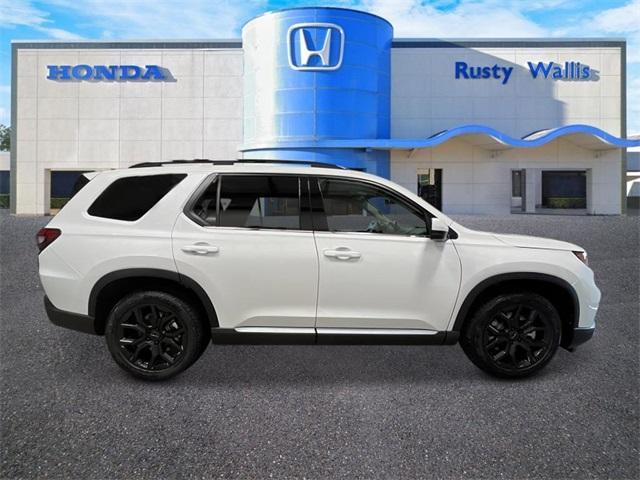 new 2025 Honda Pilot car, priced at $49,266