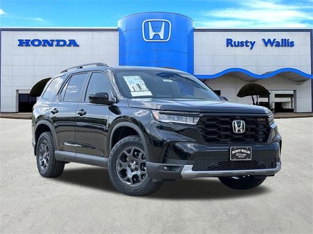 new 2025 Honda Pilot car, priced at $50,795