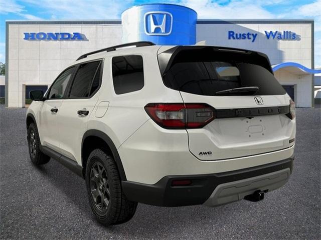 new 2025 Honda Pilot car, priced at $48,314