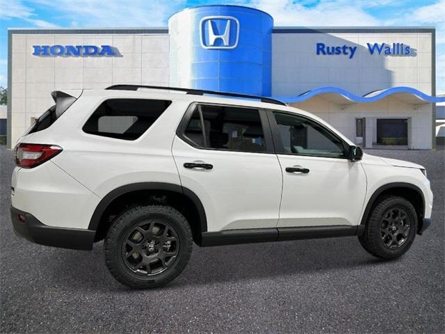 new 2025 Honda Pilot car, priced at $48,314