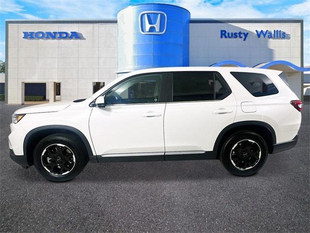 new 2025 Honda Pilot car, priced at $44,244
