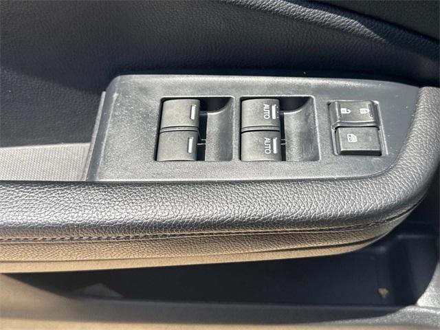 used 2022 Honda Pilot car, priced at $28,601