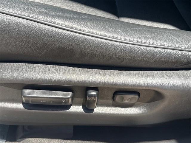 used 2022 Honda Pilot car, priced at $28,601