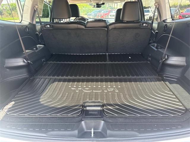 used 2022 Honda Pilot car, priced at $28,601