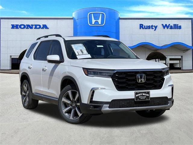 new 2025 Honda Pilot car, priced at $54,930