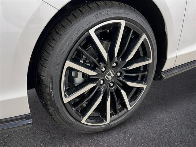 new 2025 Honda Accord Hybrid car, priced at $36,274