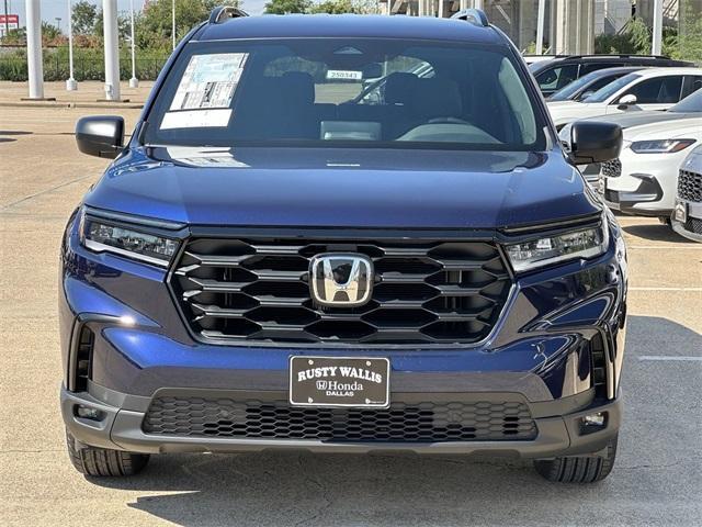 new 2025 Honda Pilot car, priced at $41,595