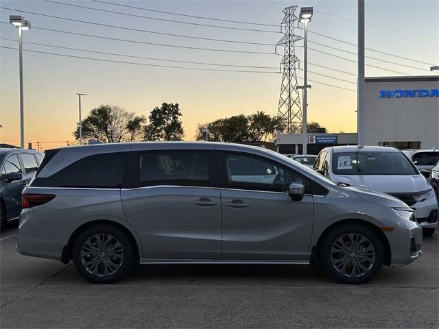 new 2025 Honda Odyssey car, priced at $48,005