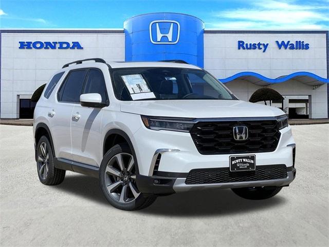 new 2025 Honda Pilot car, priced at $54,930