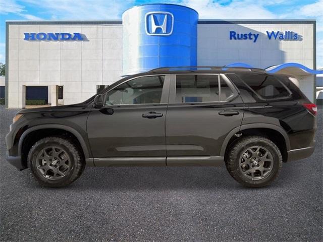new 2025 Honda Pilot car, priced at $47,932