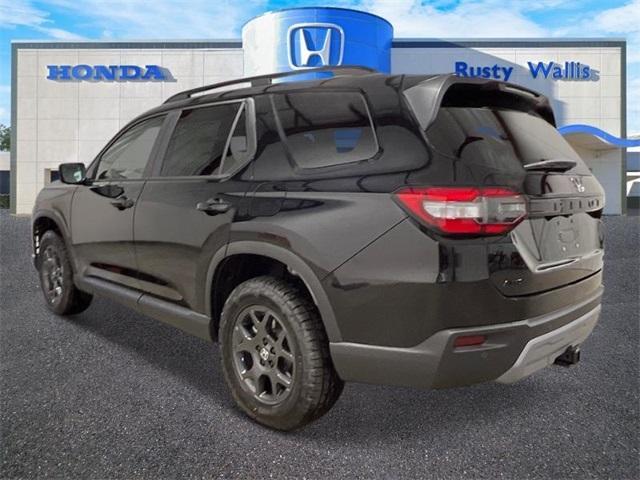 new 2025 Honda Pilot car, priced at $47,932