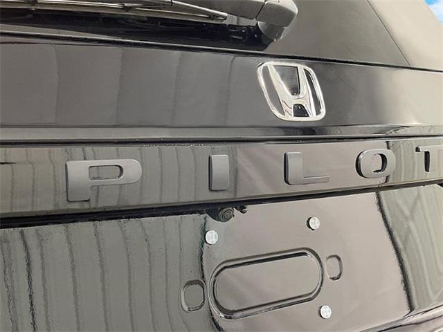 new 2025 Honda Pilot car, priced at $47,932