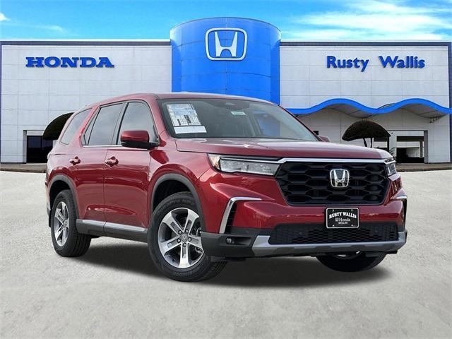 new 2025 Honda Pilot car, priced at $45,350