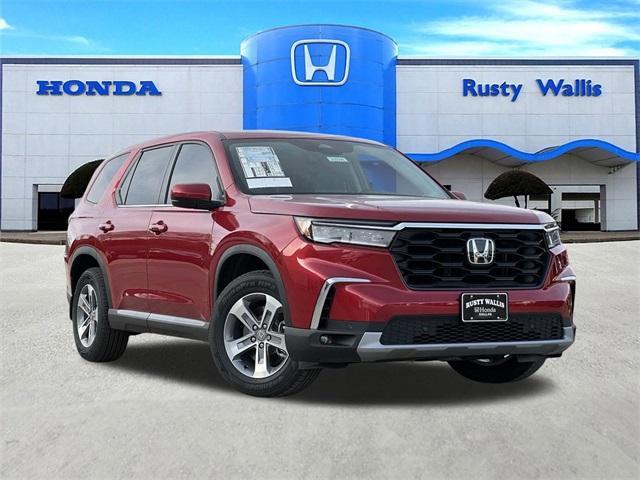 new 2025 Honda Pilot car, priced at $45,350