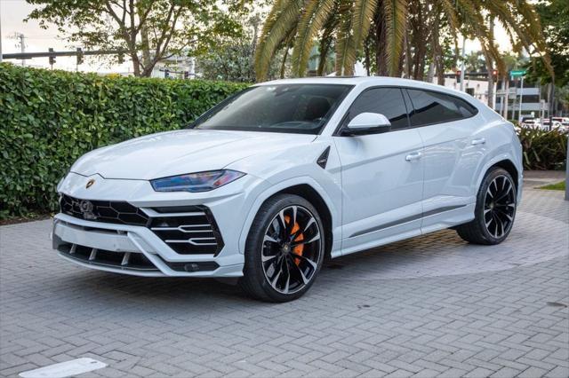 used 2021 Lamborghini Urus car, priced at $209,500