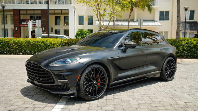 used 2023 Aston Martin DBX car