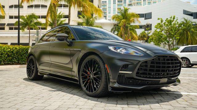 used 2023 Aston Martin DBX car
