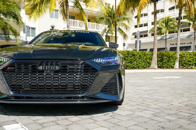 used 2025 Audi RS 6 Avant car, priced at $134,998